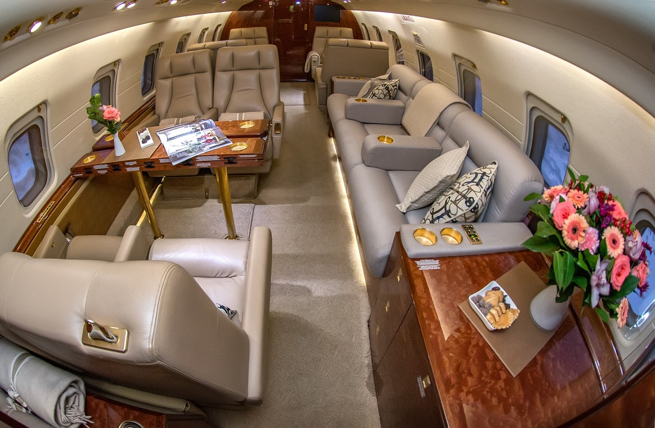 volo privato sul Bombardier Challenger 604